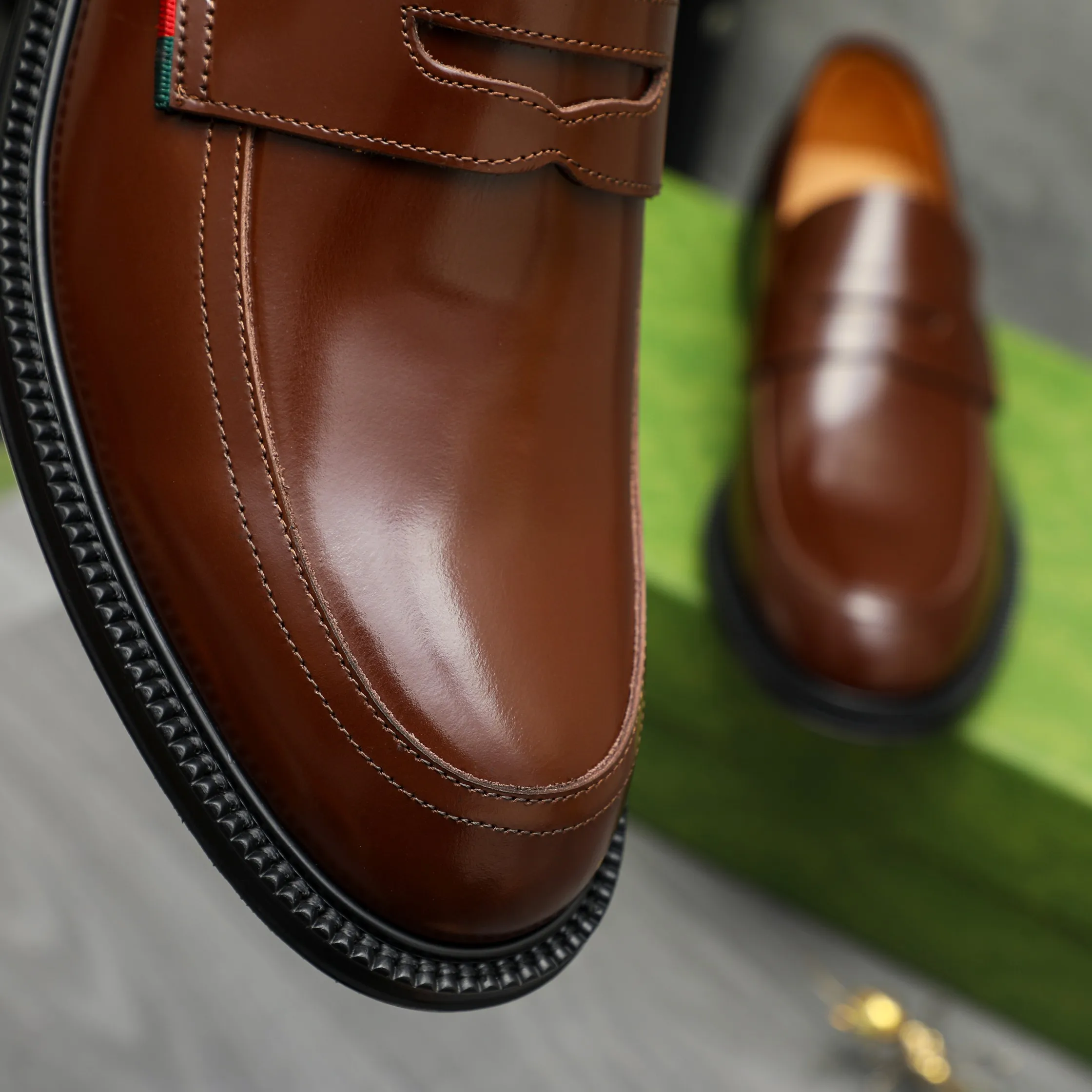 Men's shoes 💰500 Product trademark: GUCCI "Gucci" business slip-on leather shoes Regular size: 38-44 (45.46 custom-made, non-returnable) Product materials: Selected pearlescent cowhide upper, cowhide lining, original rubber outsole